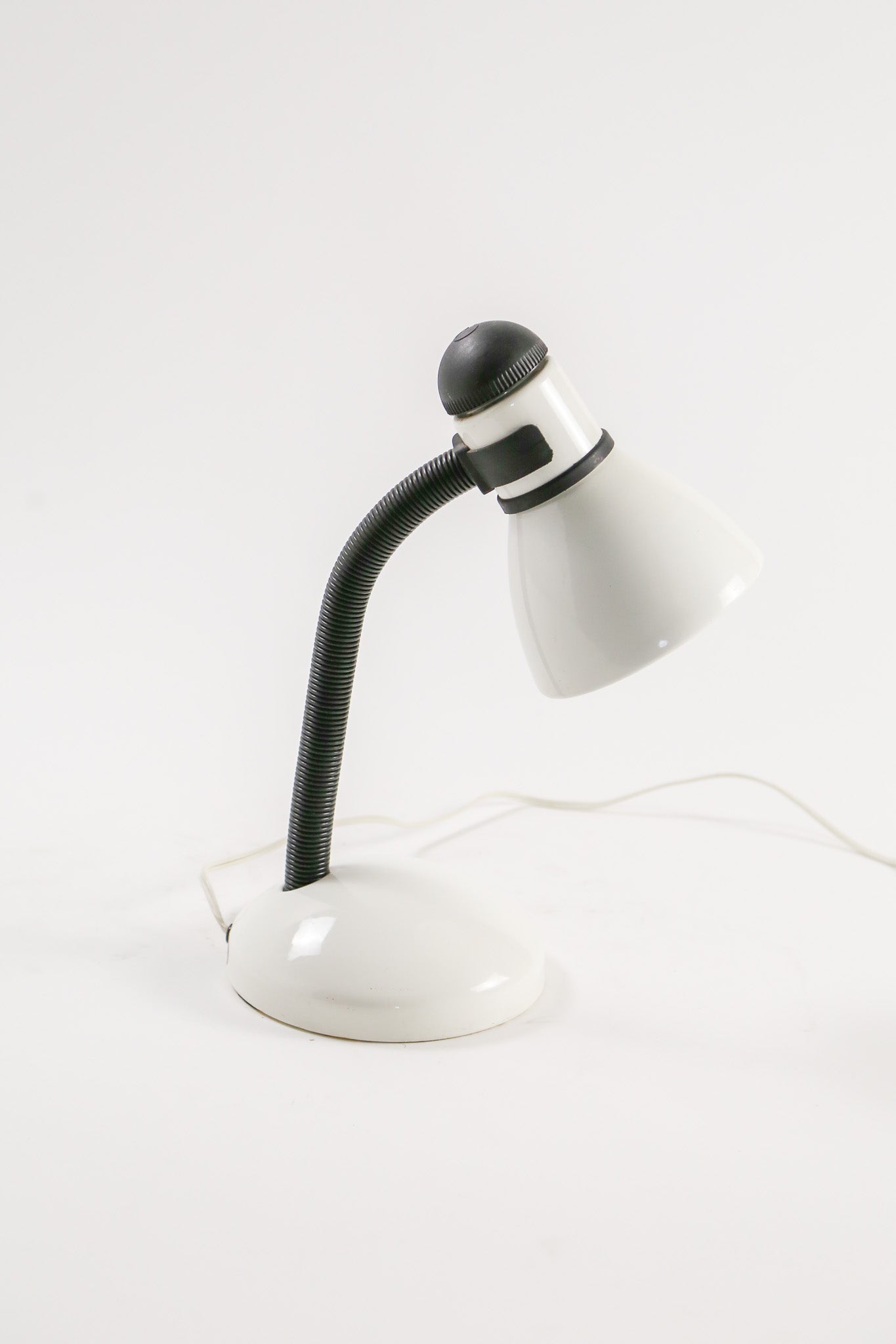 White & Black Gooseneck Desk Lamp / 白×黒 グースネックライト