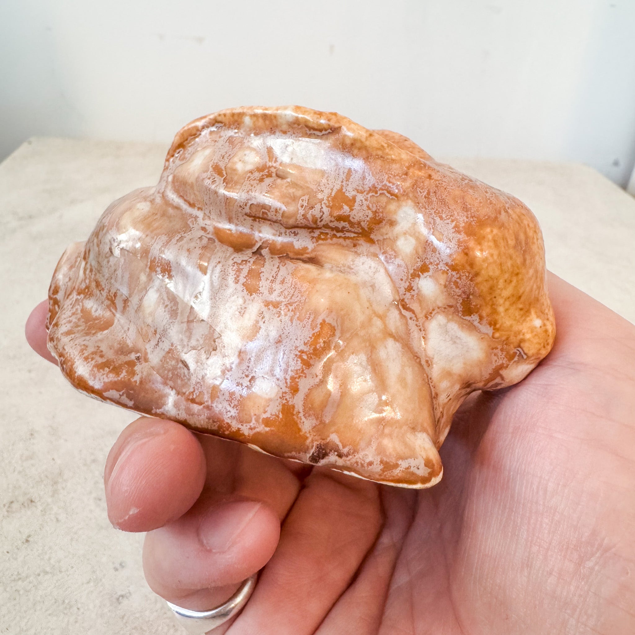 Ceramic Rabbit Figurine / 陶器製うさぎの置物