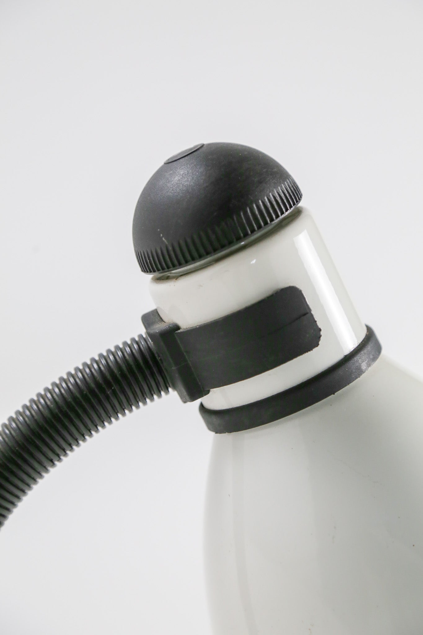 White & Black Gooseneck Desk Lamp / 白×黒 グースネックライト