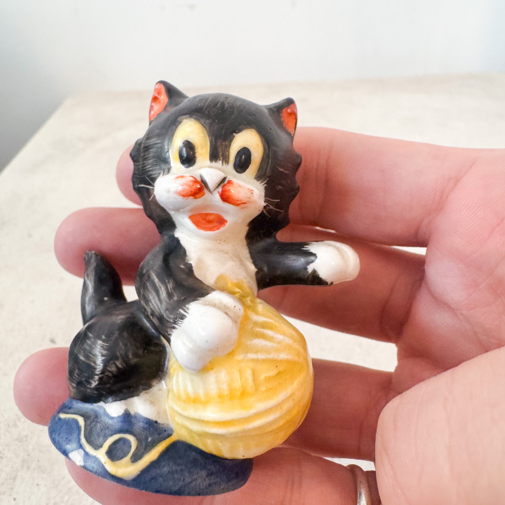 Ceramic Cat S&P Shaker / 陶器製猫のソルト&ペッパー