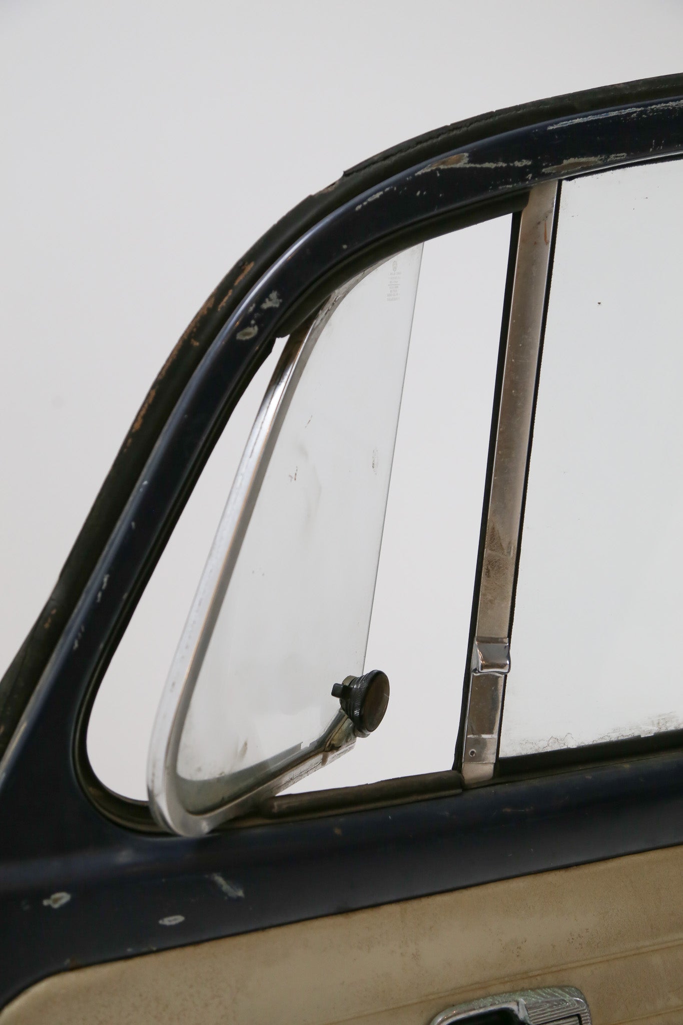 Vintage VW Beetle Door / フォルクスワーゲン・タイプ1（ビートル）ヴィンテージドア