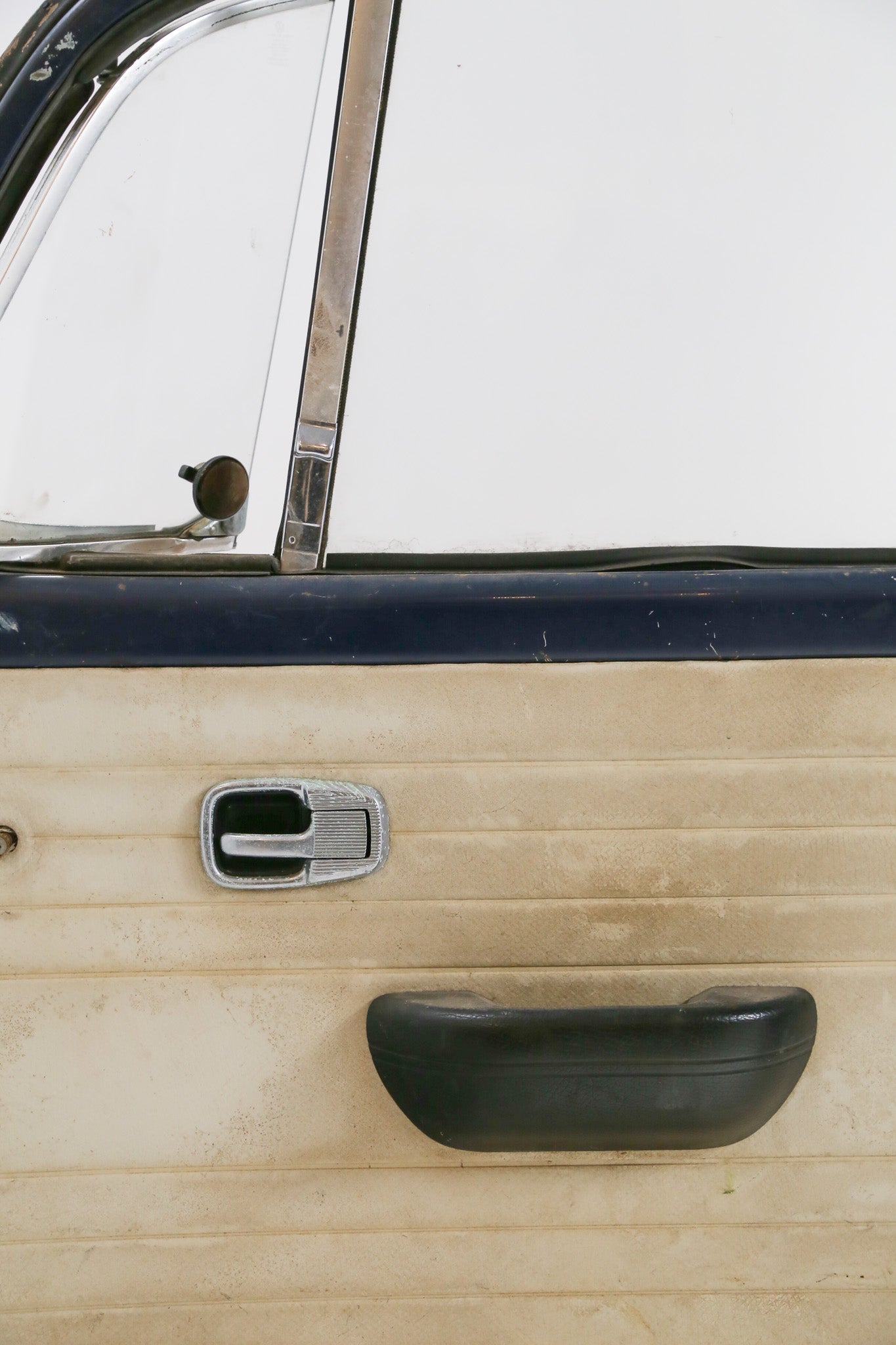 Vintage VW Beetle Door / フォルクスワーゲン・タイプ1（ビートル）ヴィンテージドア