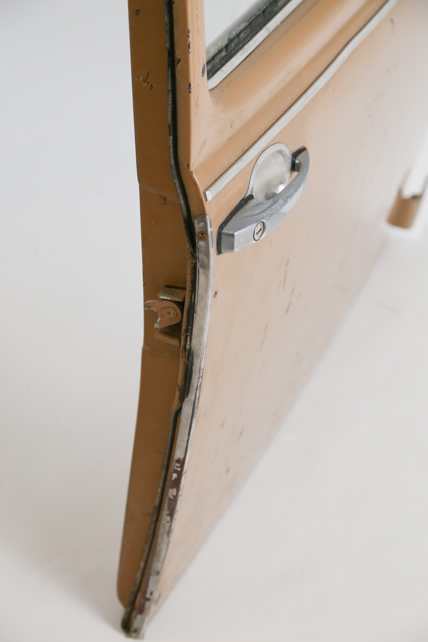 Vintage VW Beetle Door / フォルクスワーゲン・タイプ1（ビートル）ヴィンテージドア