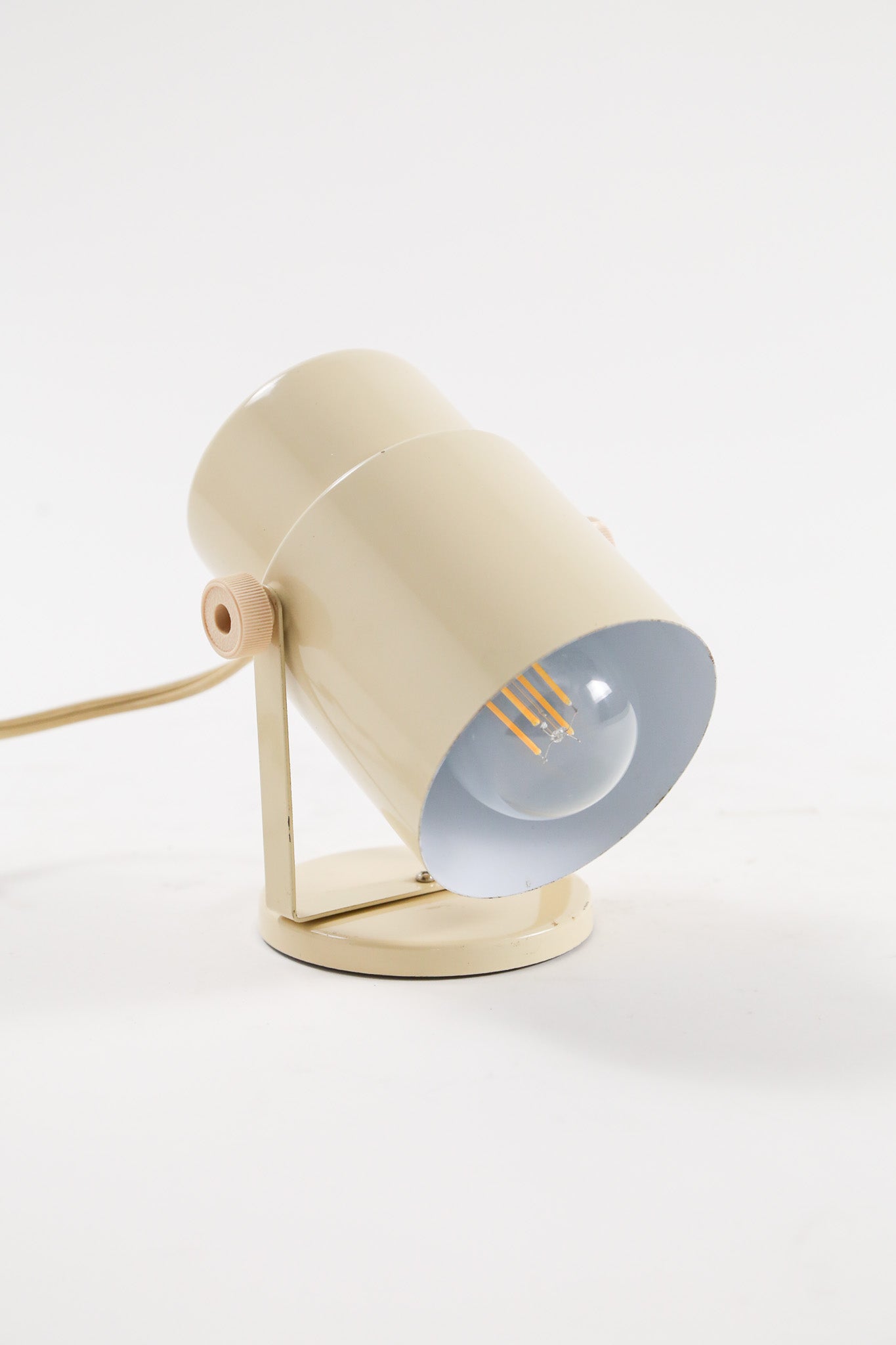 Beige Spot Light / ベージュ スポット ライト