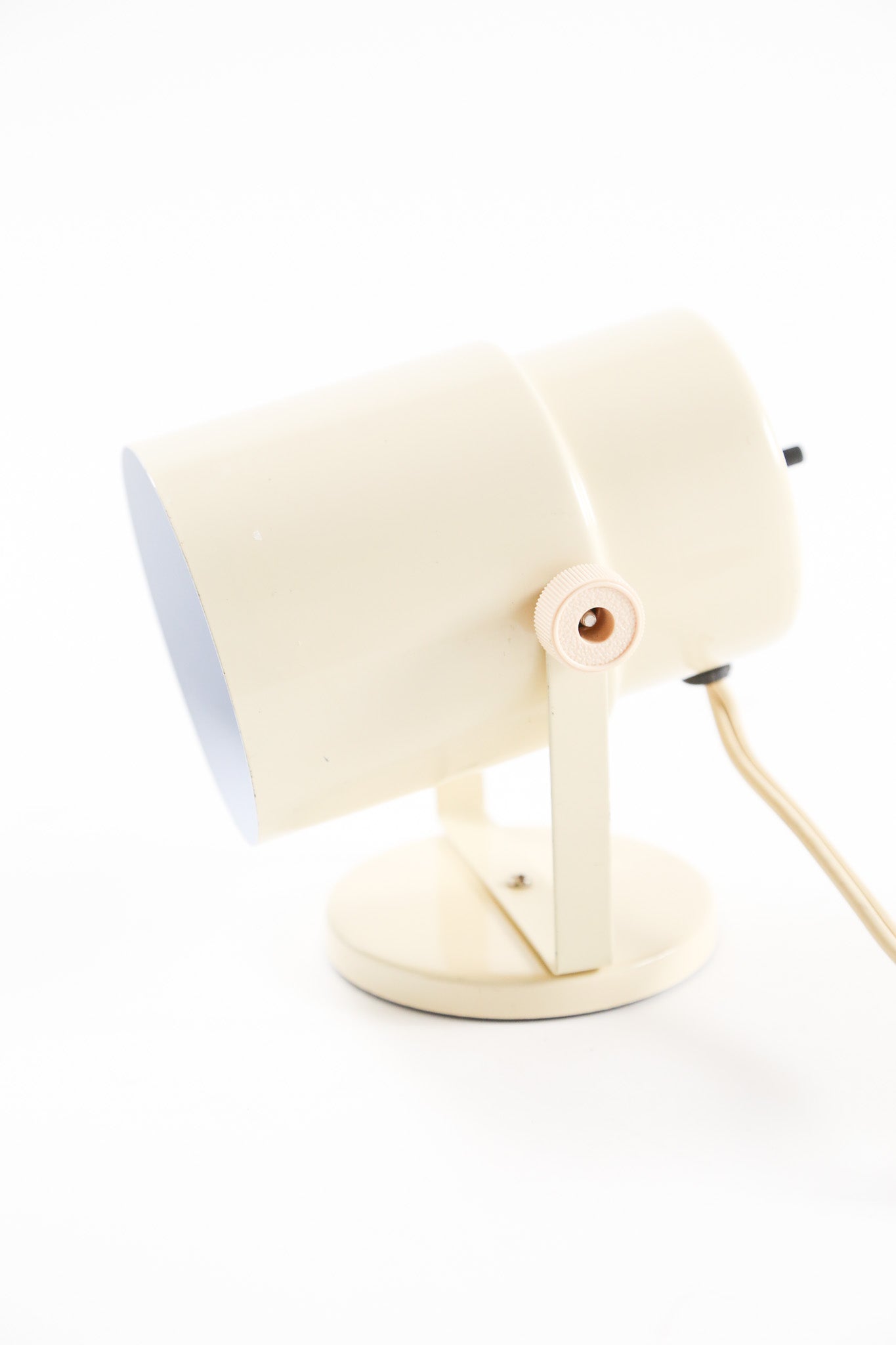 Beige Spot Light / ベージュ スポット ライト