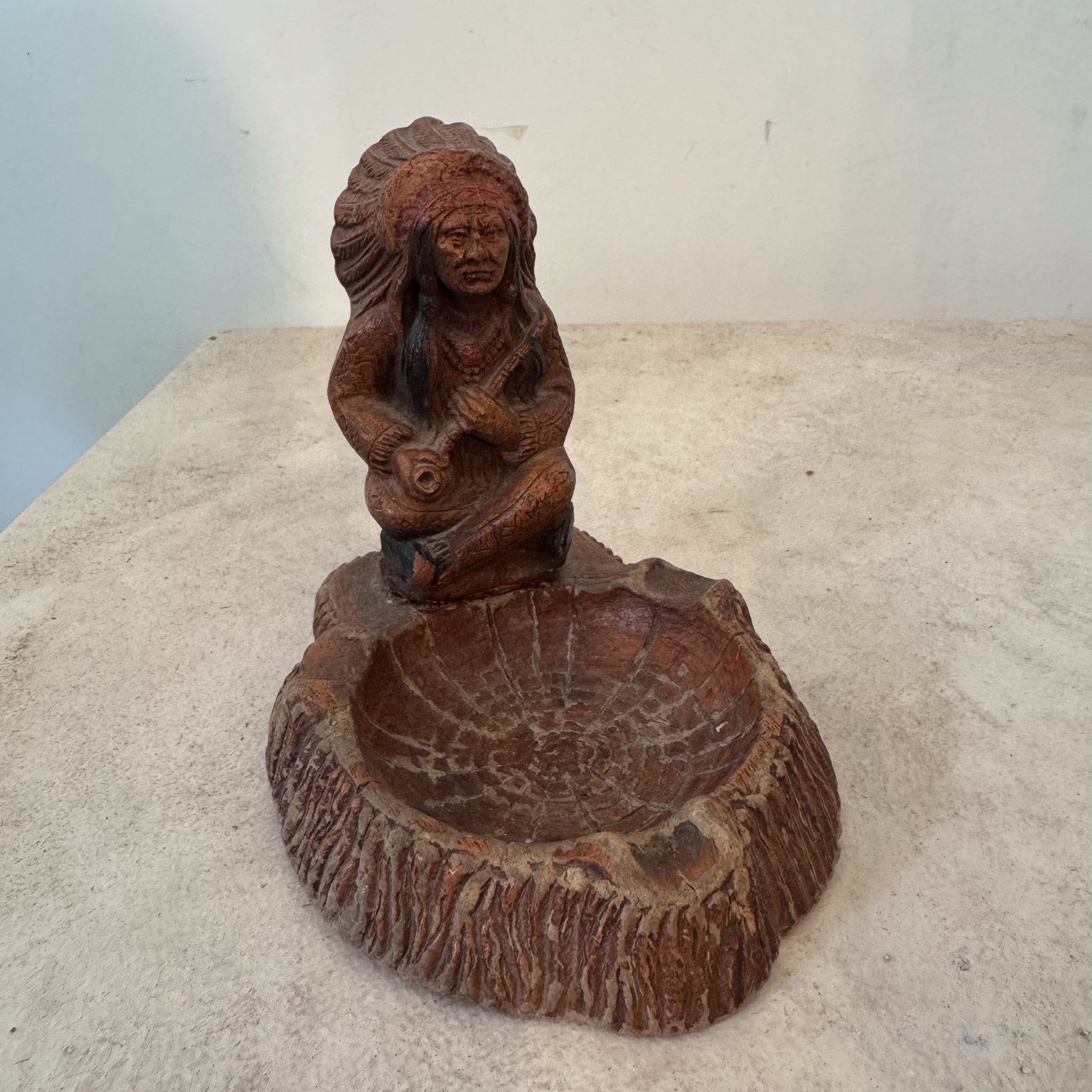 ネイティブ　インディアン　灰皿 Native American Motif Rwsin Ashtray / ネイティブアメリカン