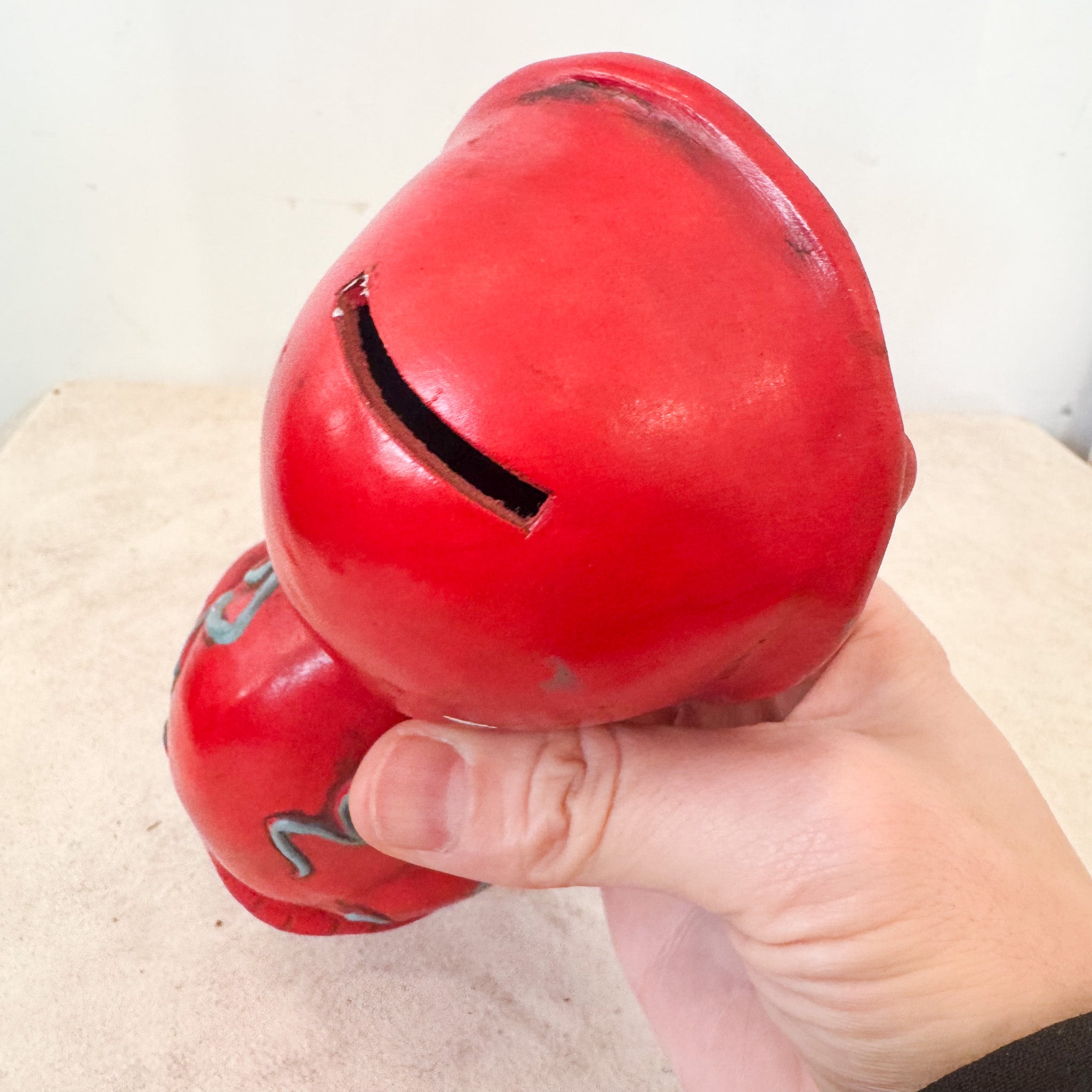 Ceramic Lion Bank / 陶器製ライオンの貯金箱