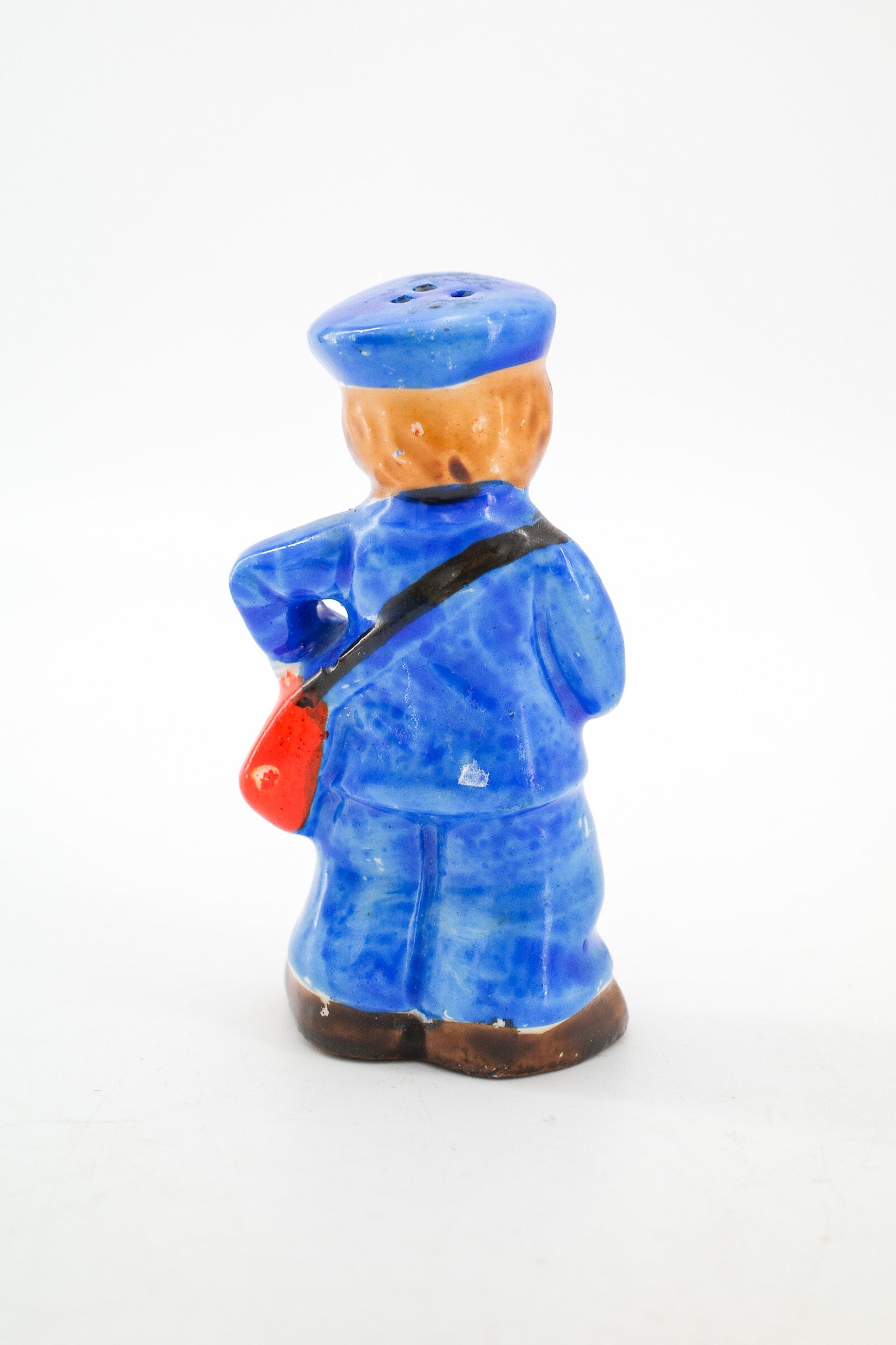 Mailman Ceramic Figurine / 郵便配達員のヴィンテージフィギュア