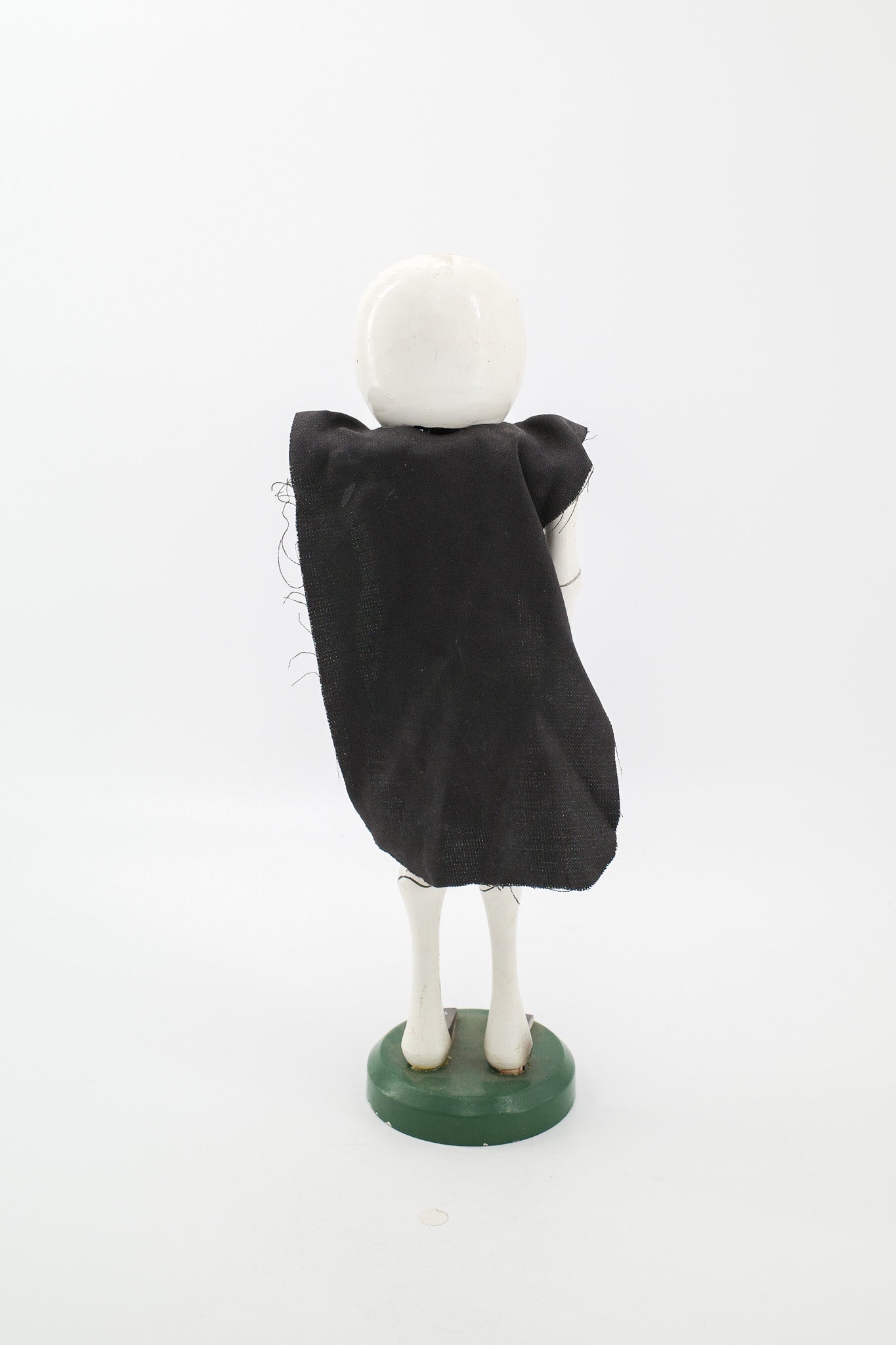 Vintage Skeleton Nutcracker with Cape / ヴィンテージ スケルトン ナッツクラッカー（ケープ付き）