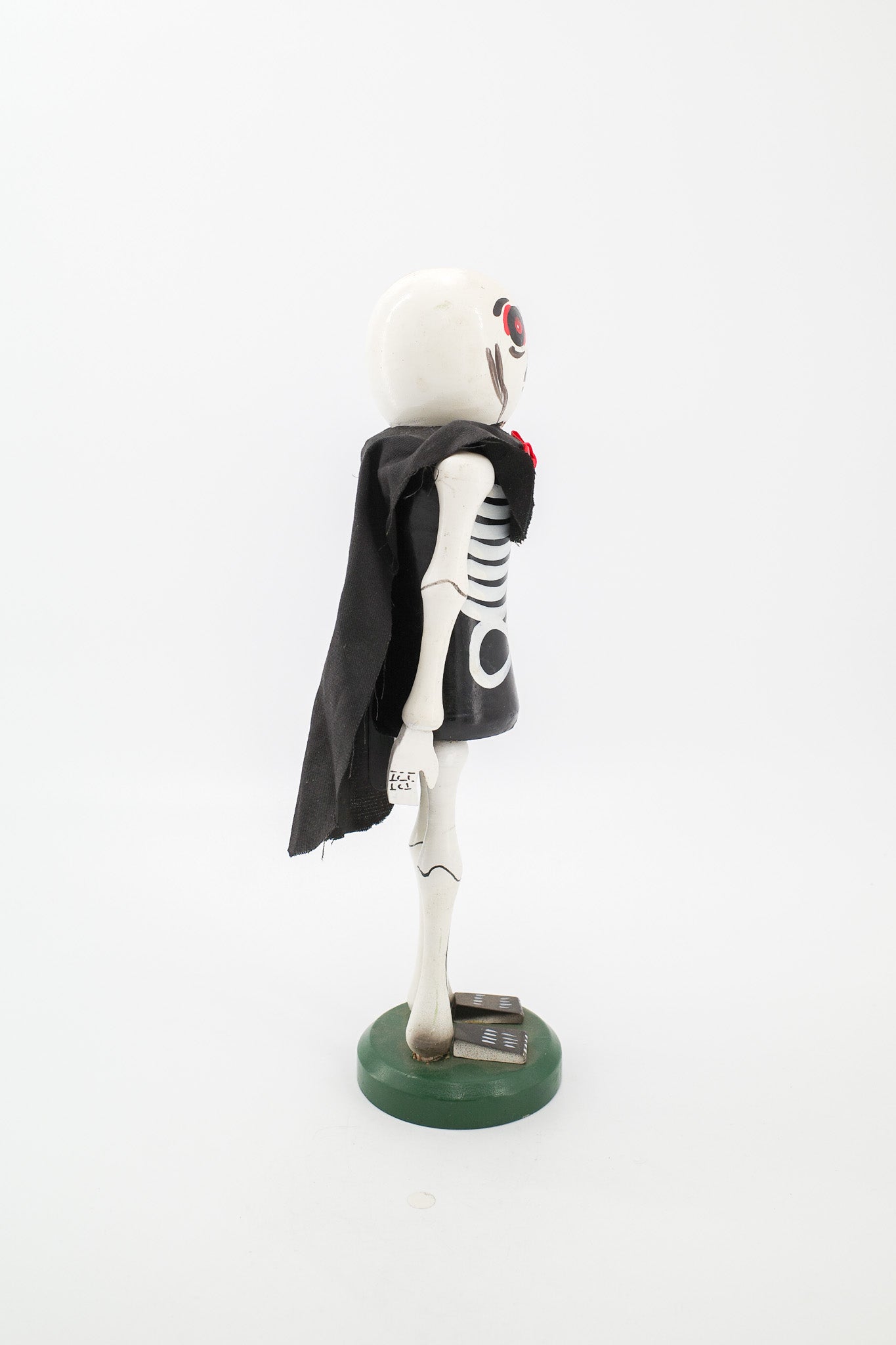 Vintage Skeleton Nutcracker with Cape / ヴィンテージ スケルトン ナッツクラッカー（ケープ付き）