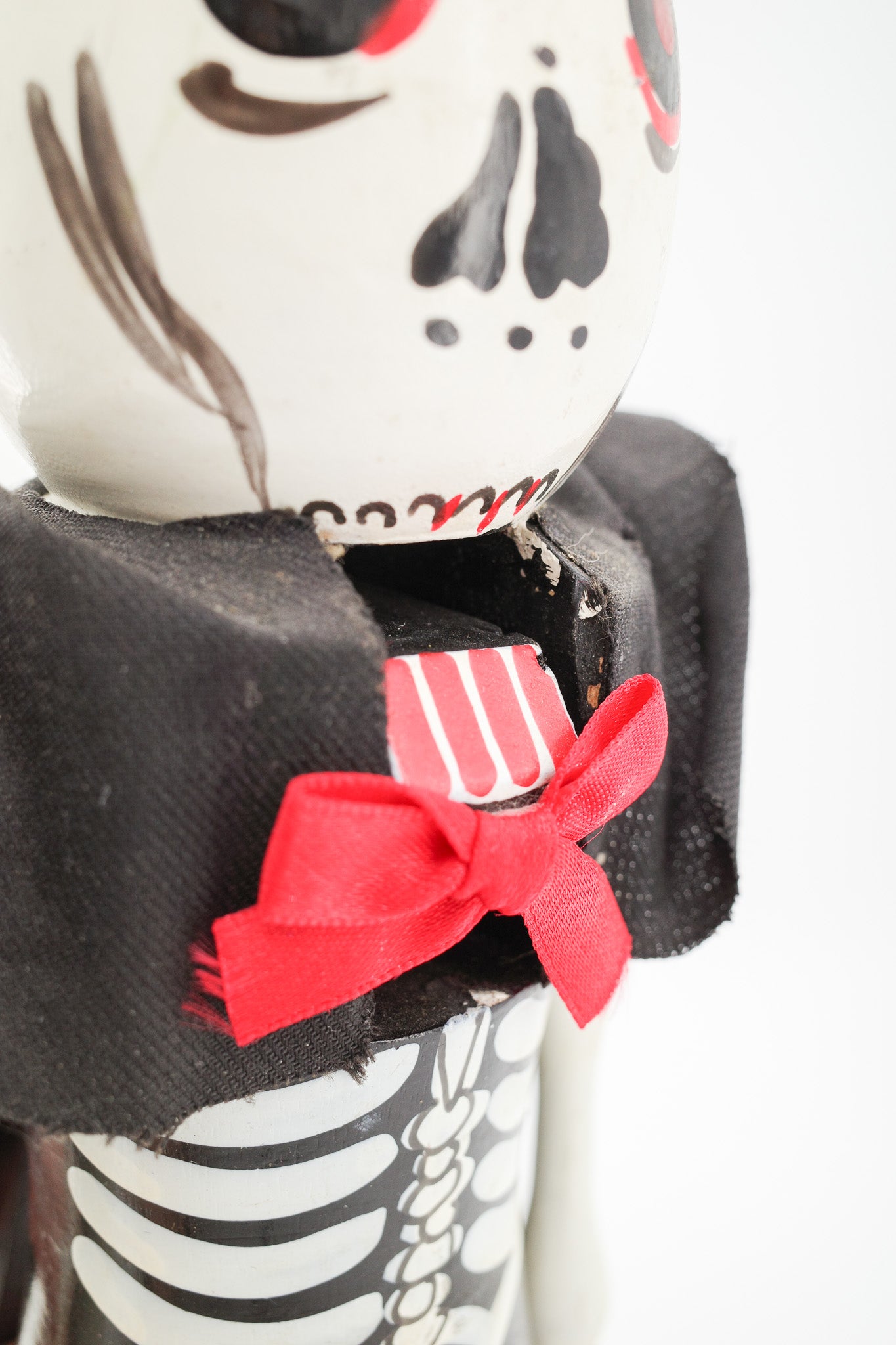 Vintage Skeleton Nutcracker with Cape / ヴィンテージ スケルトン ナッツクラッカー（ケープ付き）