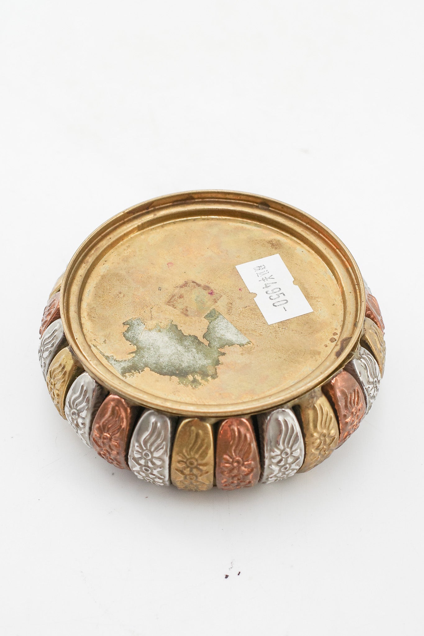 Vintage Metal Trinket Box with Botanical Relief / ヴィンテージ メタルレリーフ小物入れ