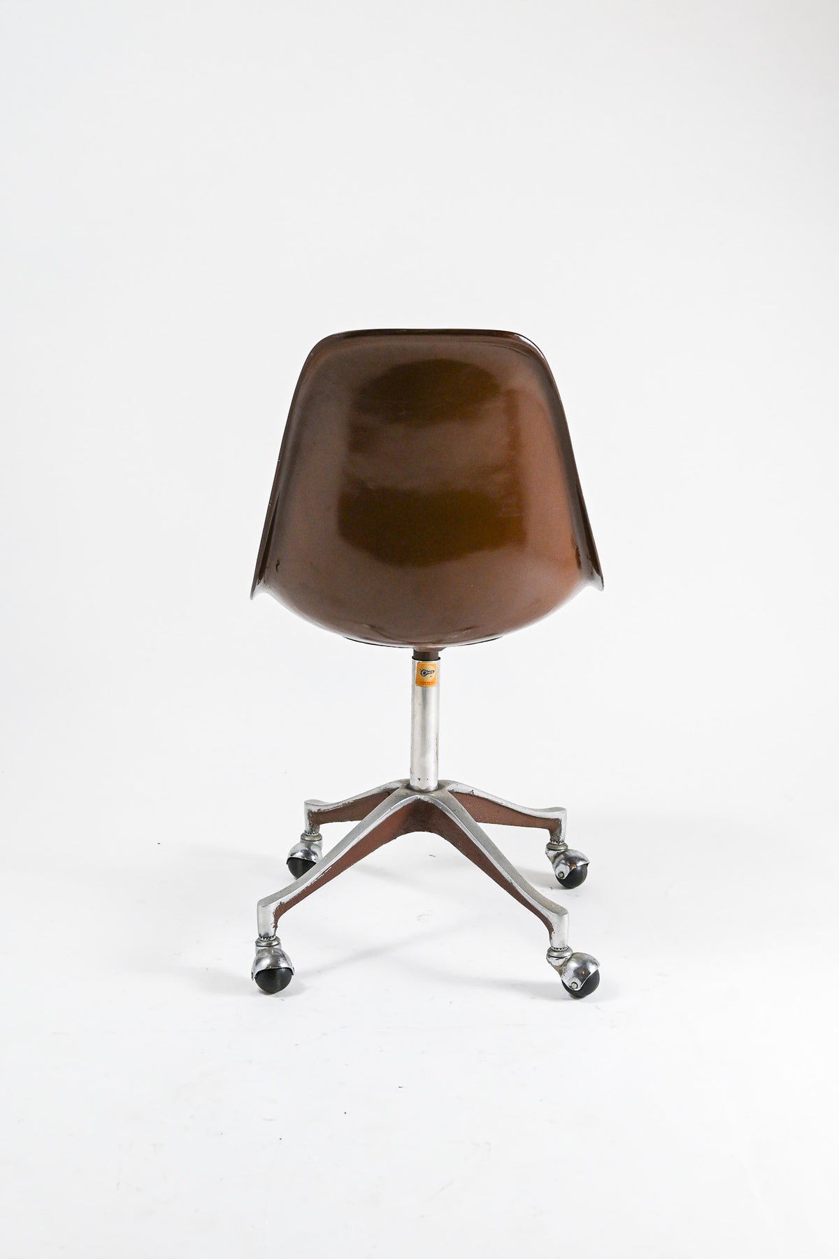 Shell Chair / キャスター付き シェルチェア