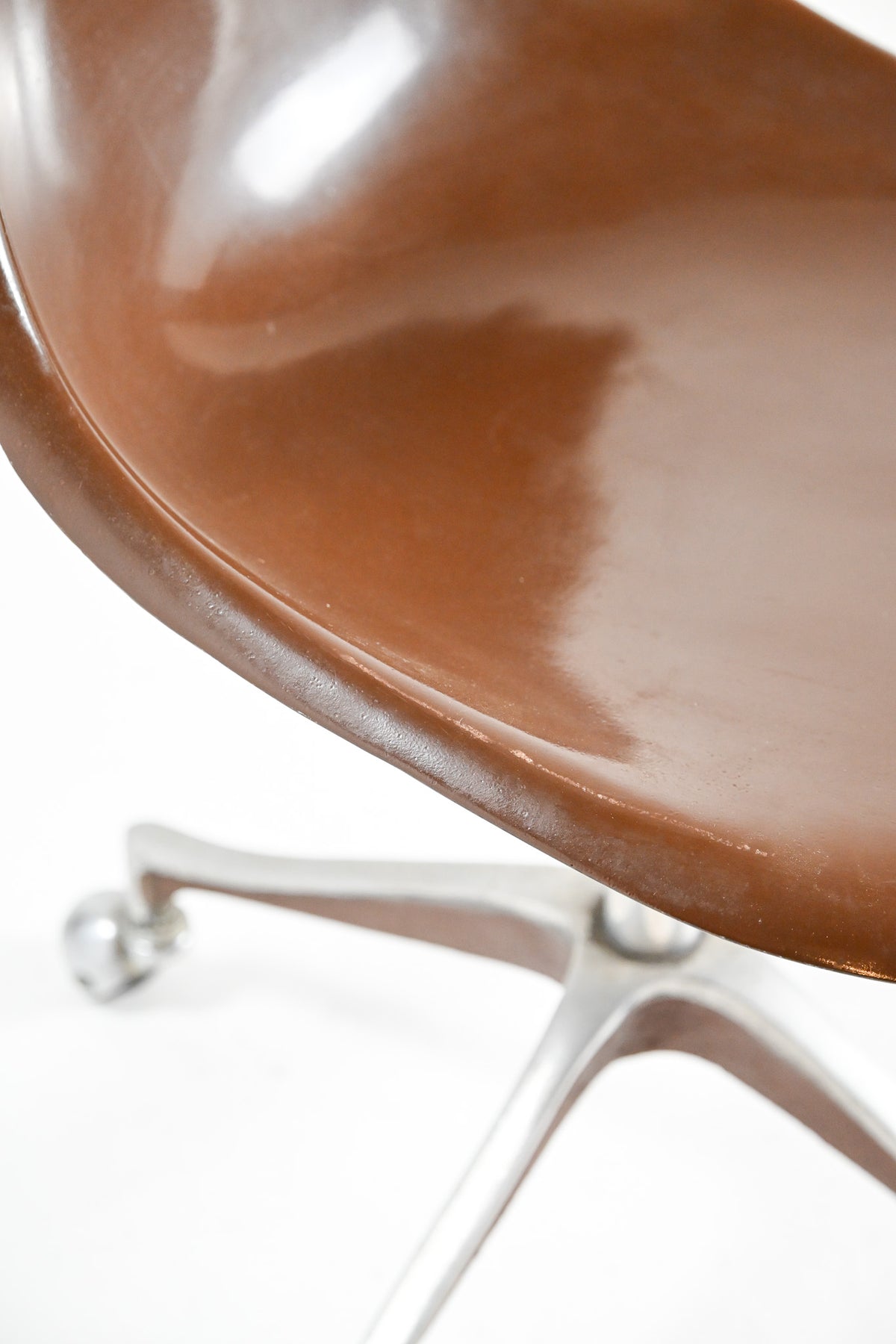 Shell Chair / キャスター付き シェルチェア