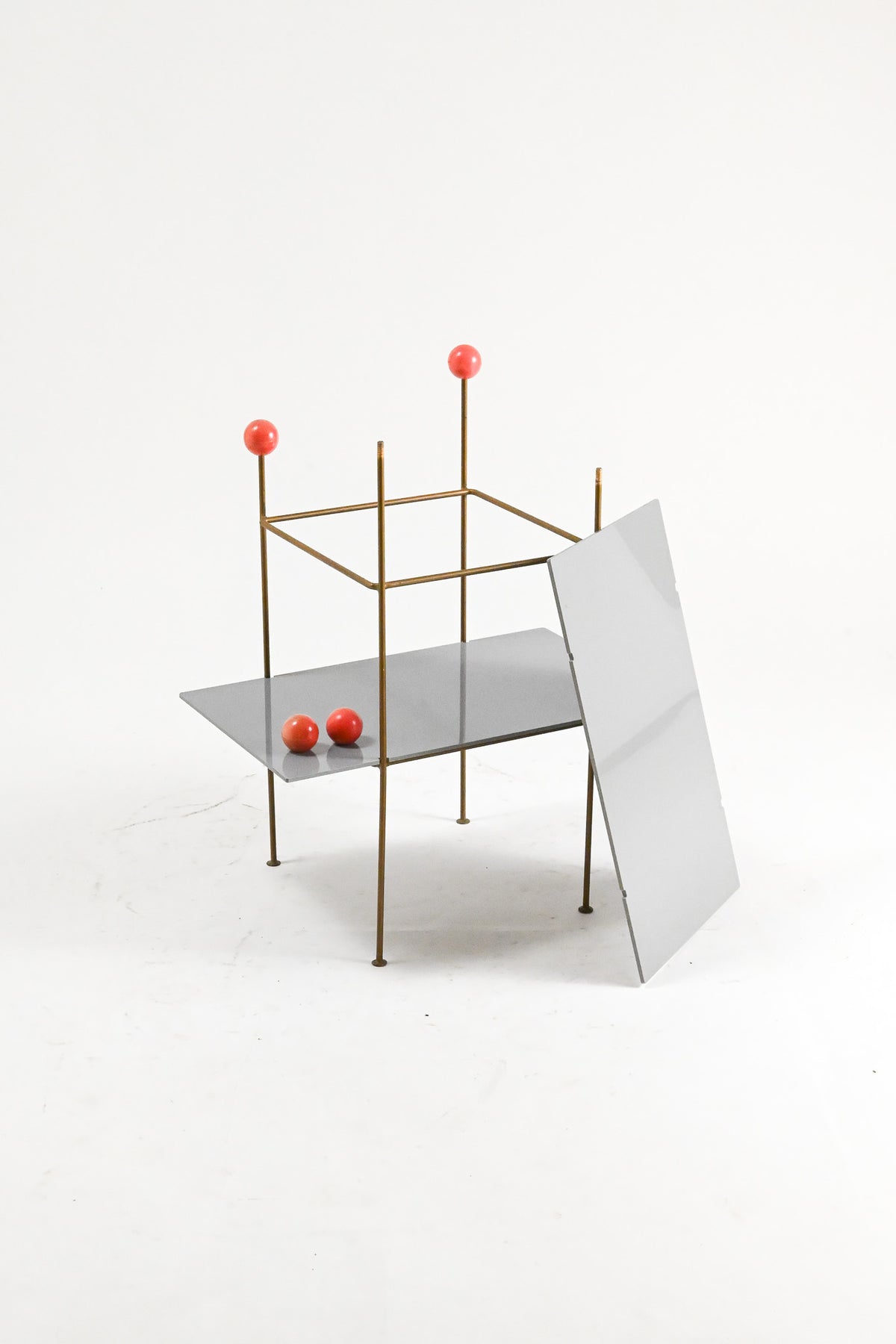 Grey 2-Tier Small Shelf with Red Balls / 2段スモールシェルフ
