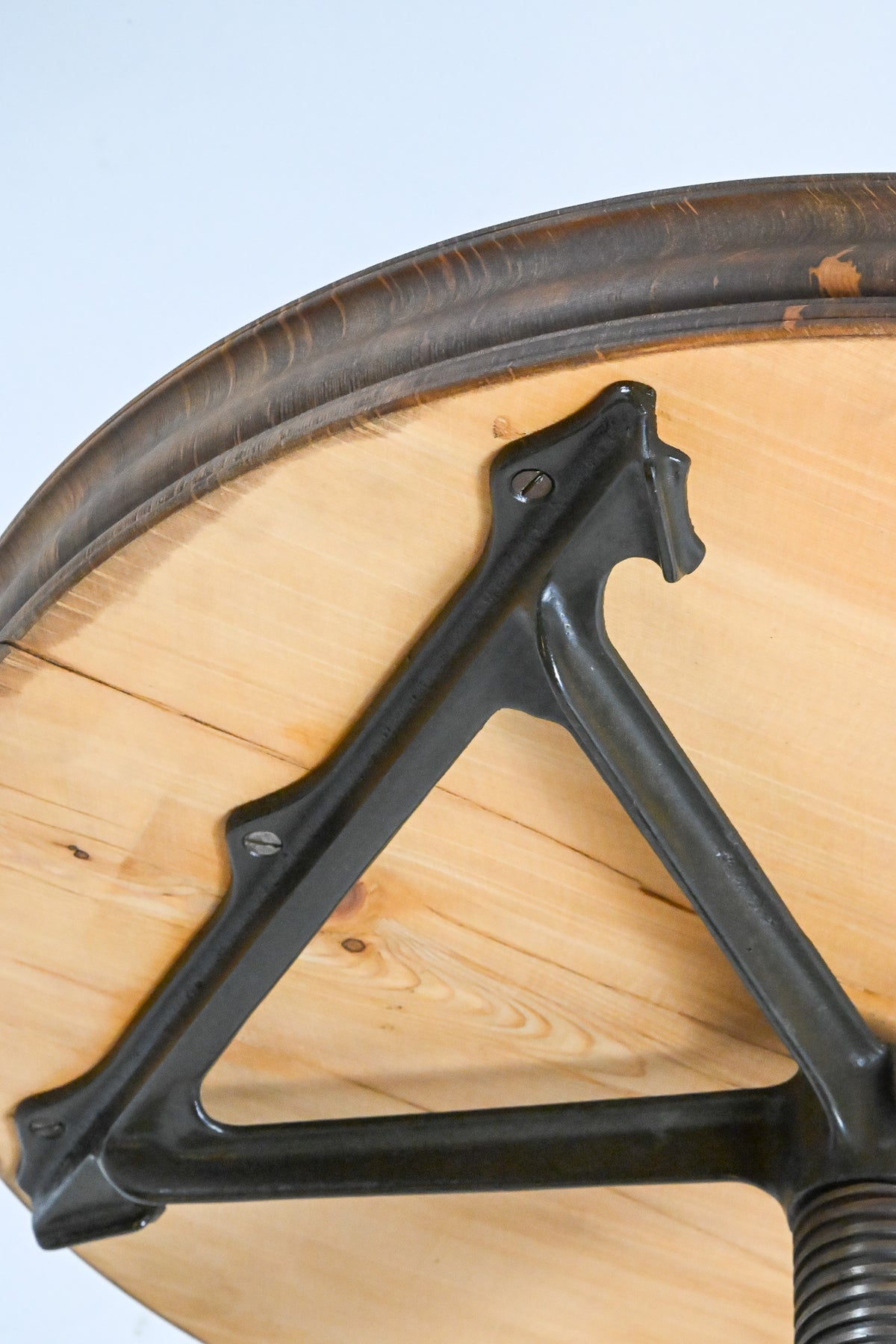 Adjustable Iron Stand Table / インダストリアル 昇降スツールテーブル(カスタム)