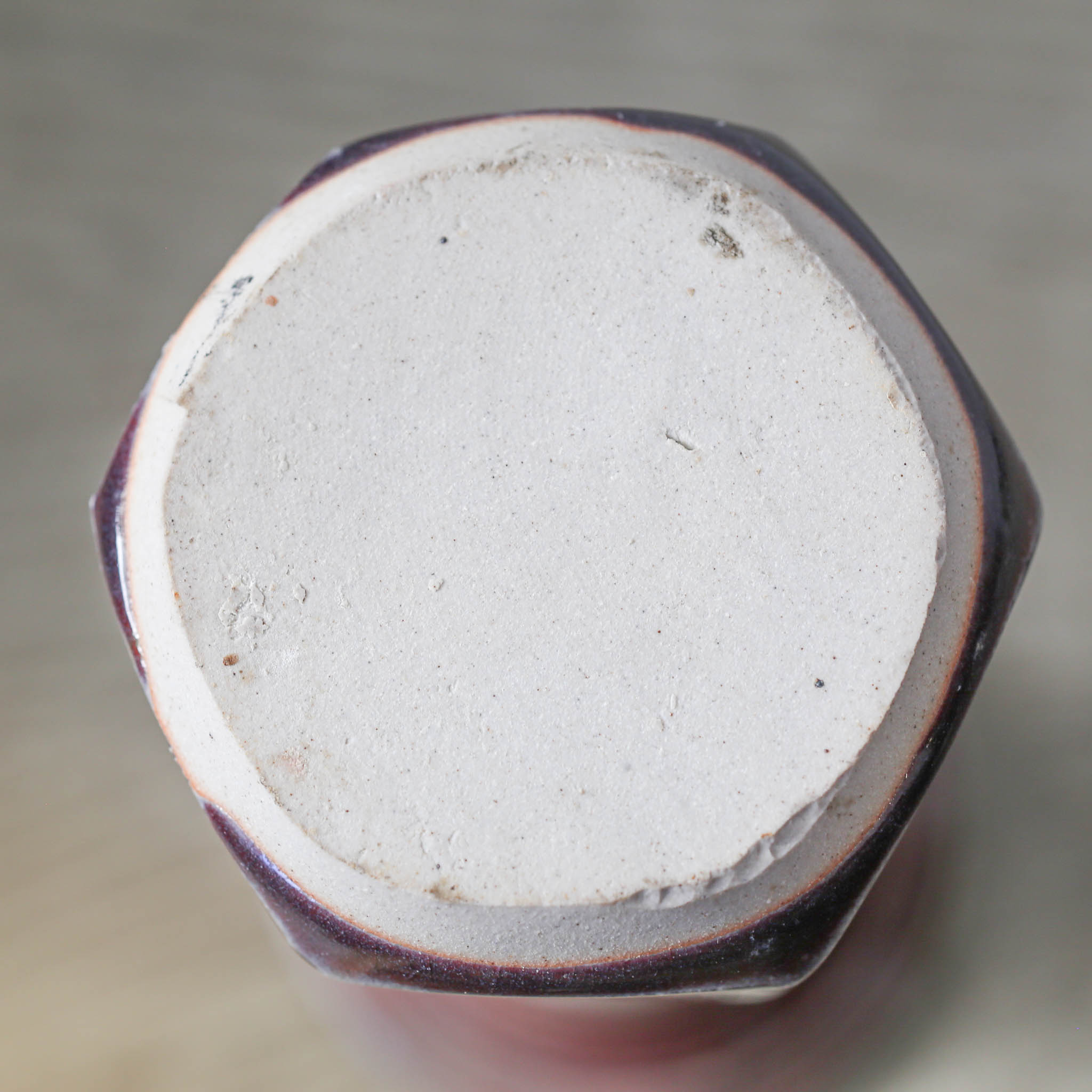 Tall vase of butterflies / 蝶の花器