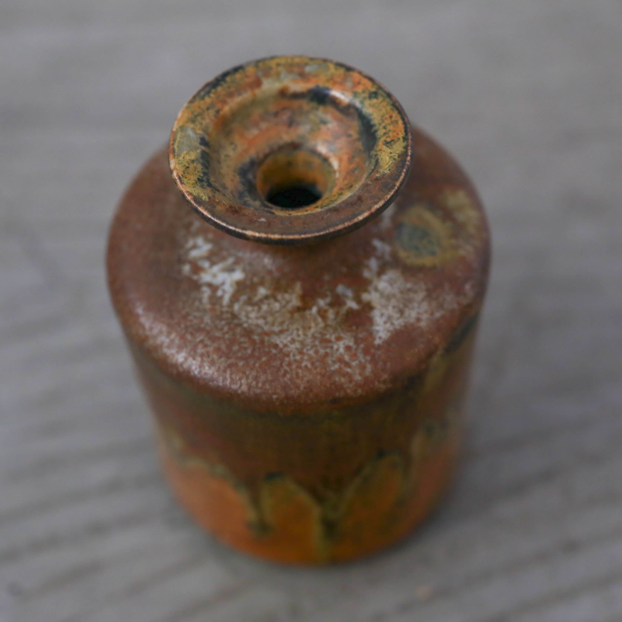 Brown Vase / 茶色い花器