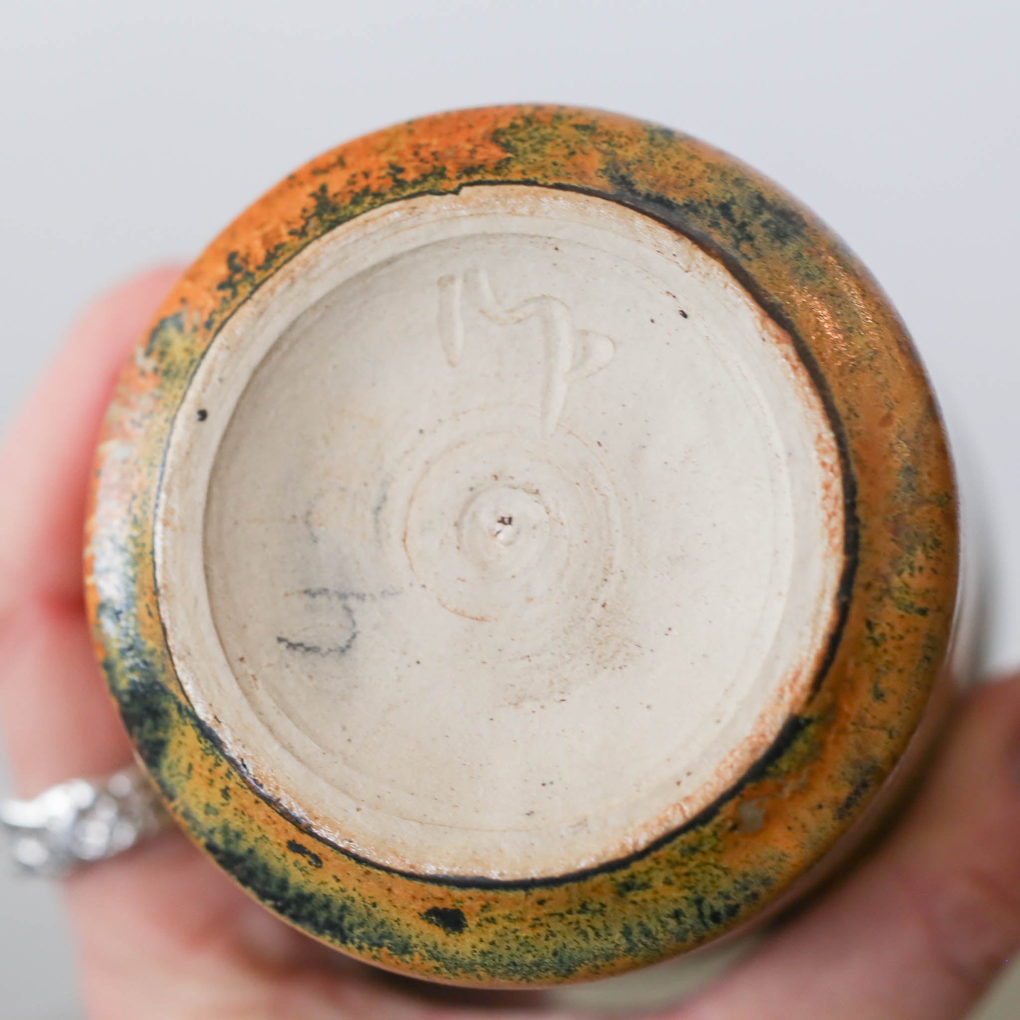 Brown Vase / 茶色い花器