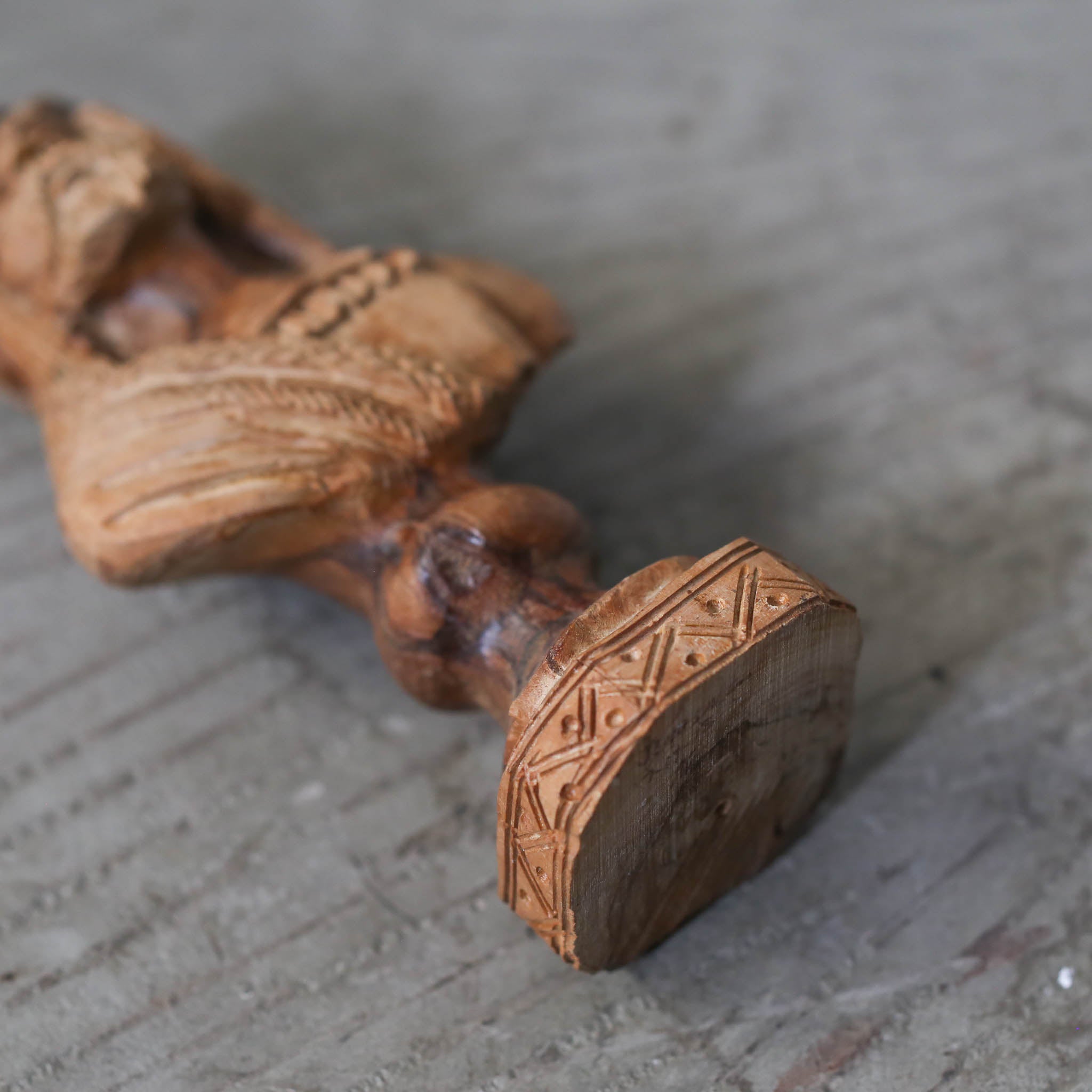 Carved Wooden Bust / 木彫りの胸像