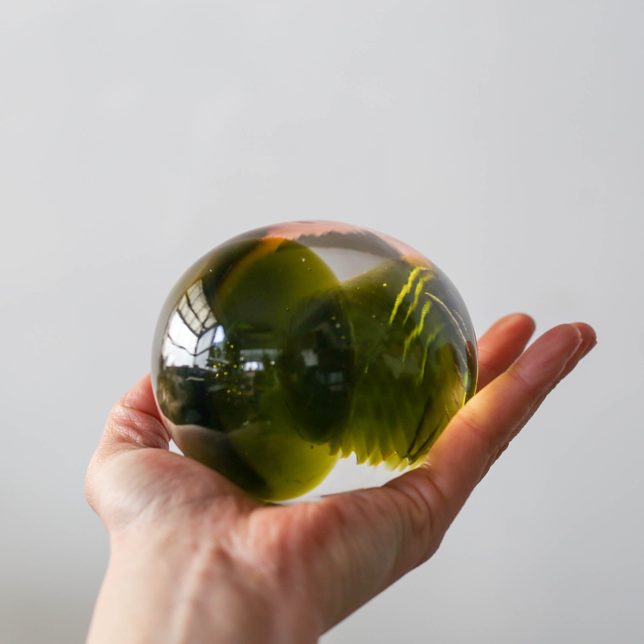 Green Mushroom Paper Weight / ガラスのきのこペーパーウェイト