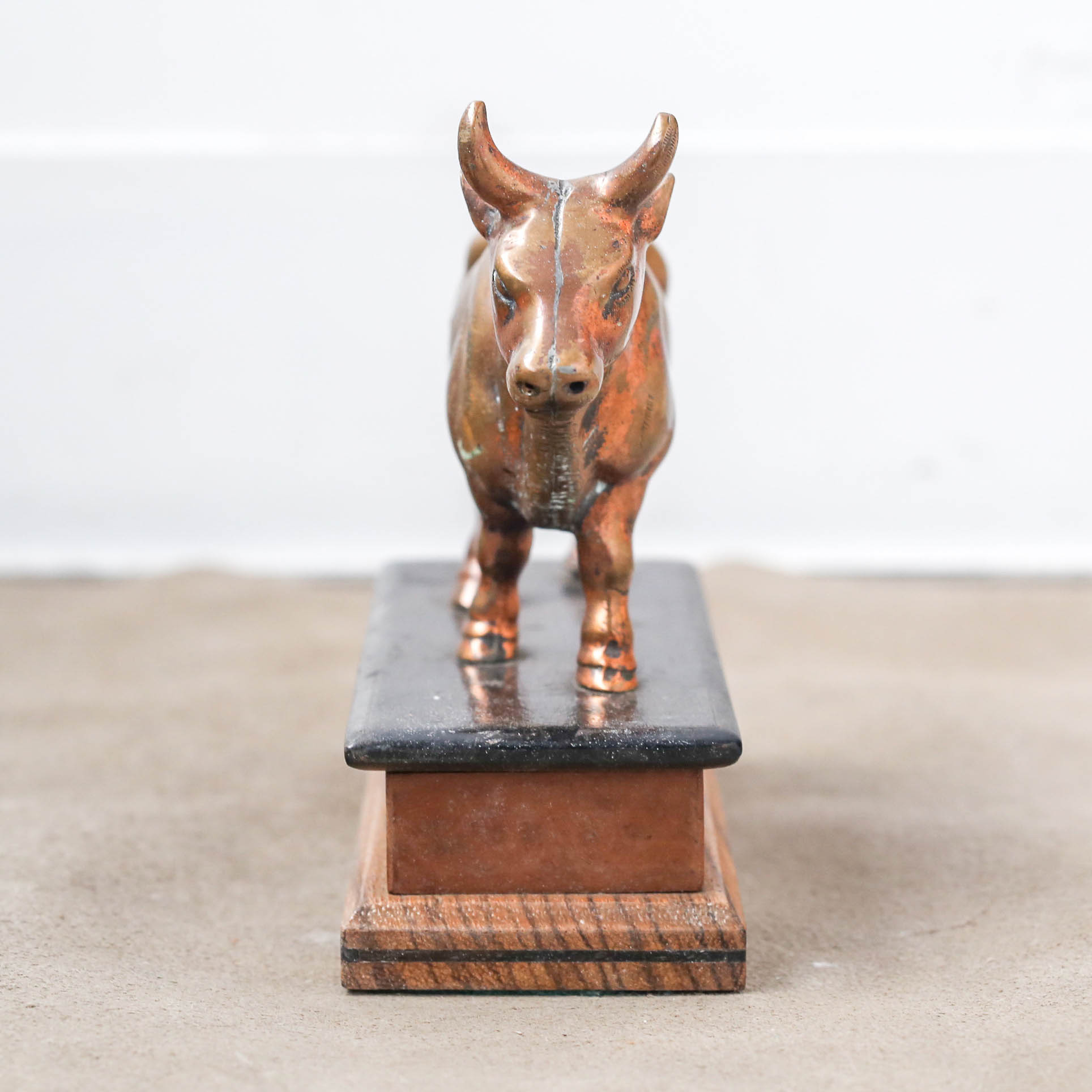 Metal Cow Object / 金属製の牛