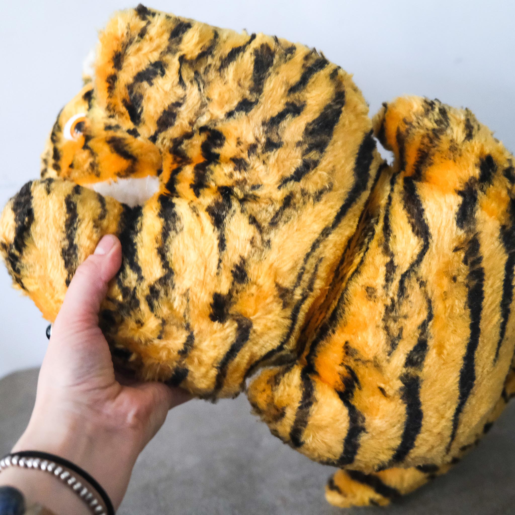 Stuffed Tiger / 虎のぬいぐるみ