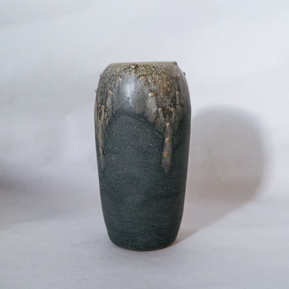 Pottery Vase / 陶器の花器