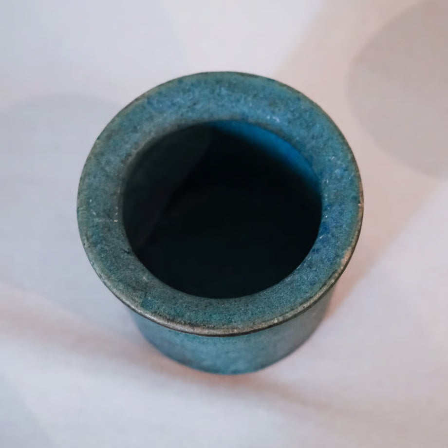 Ceramic Blue Pot / 陶器の青い器