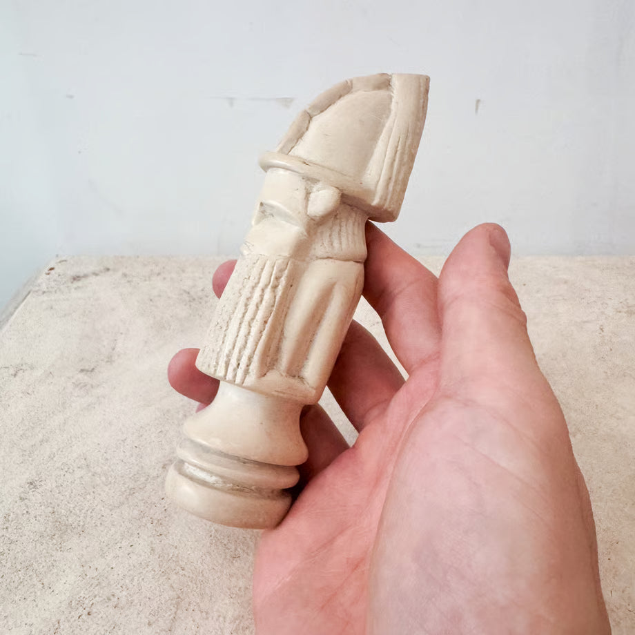 Stone Chess Pieces / 石製チェスの駒