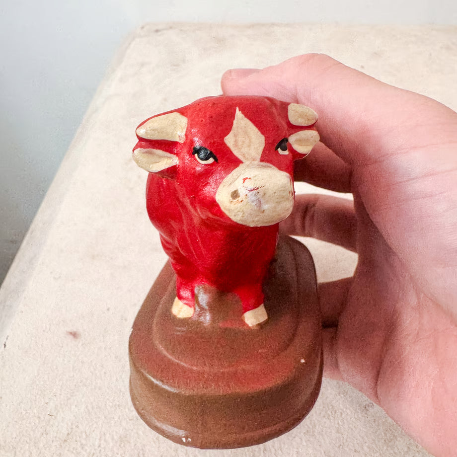 Pottery Cow / 陶器の牛