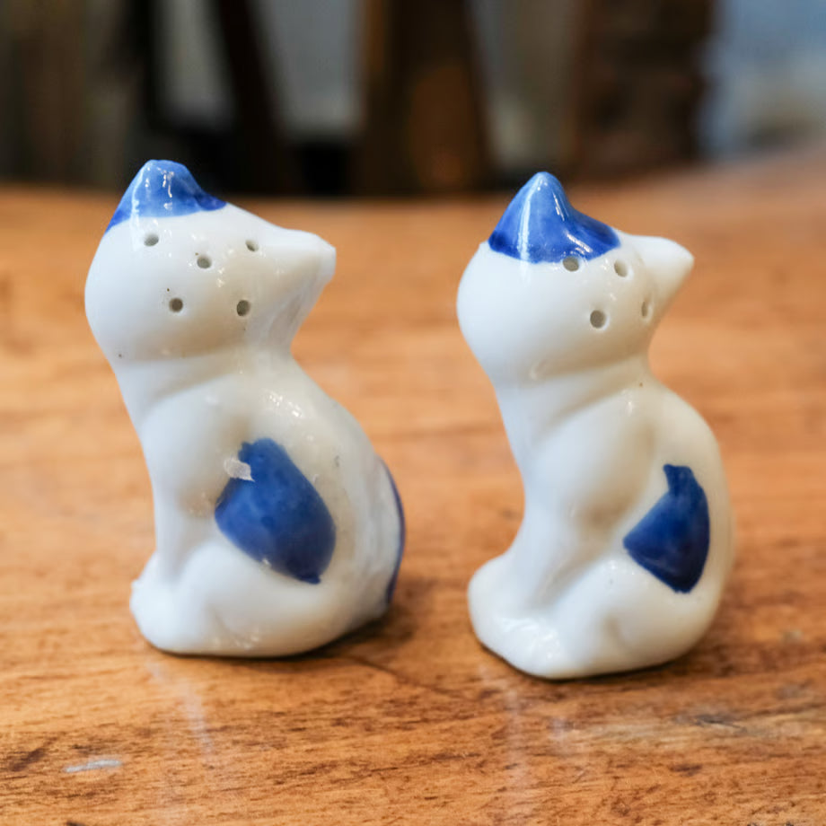 Ceramic Cat S &P / 陶器の猫の S&P