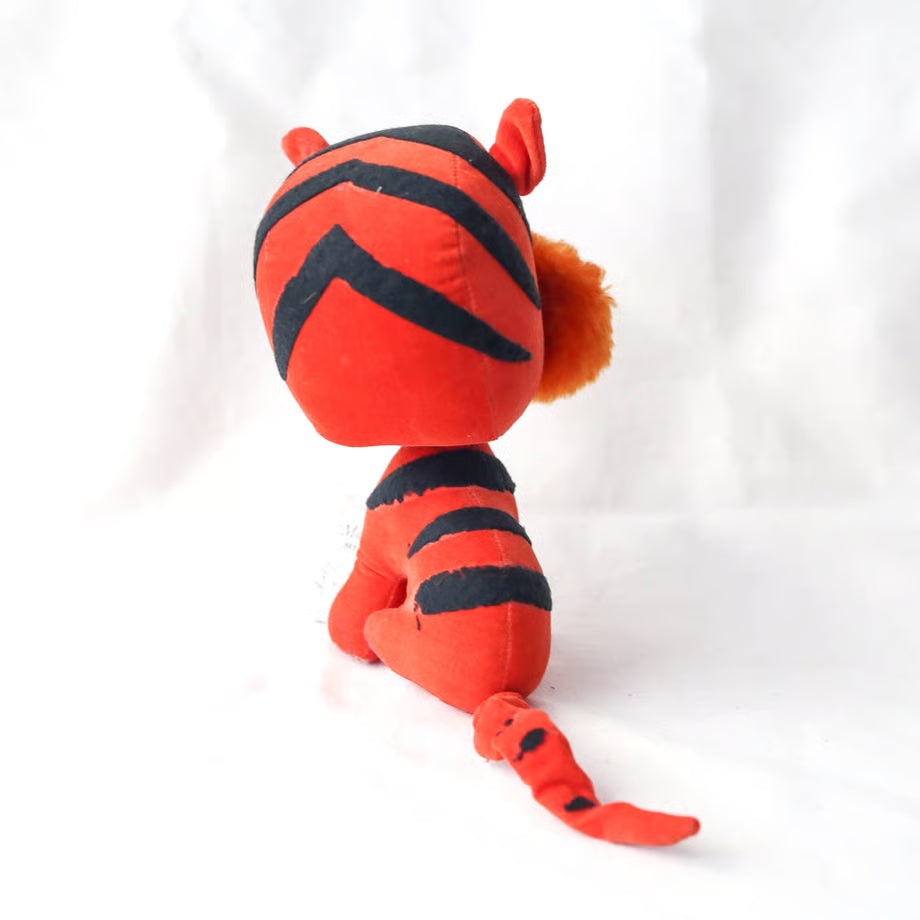 Stuffed Red Tiger / 赤いトラのぬいぐるみ