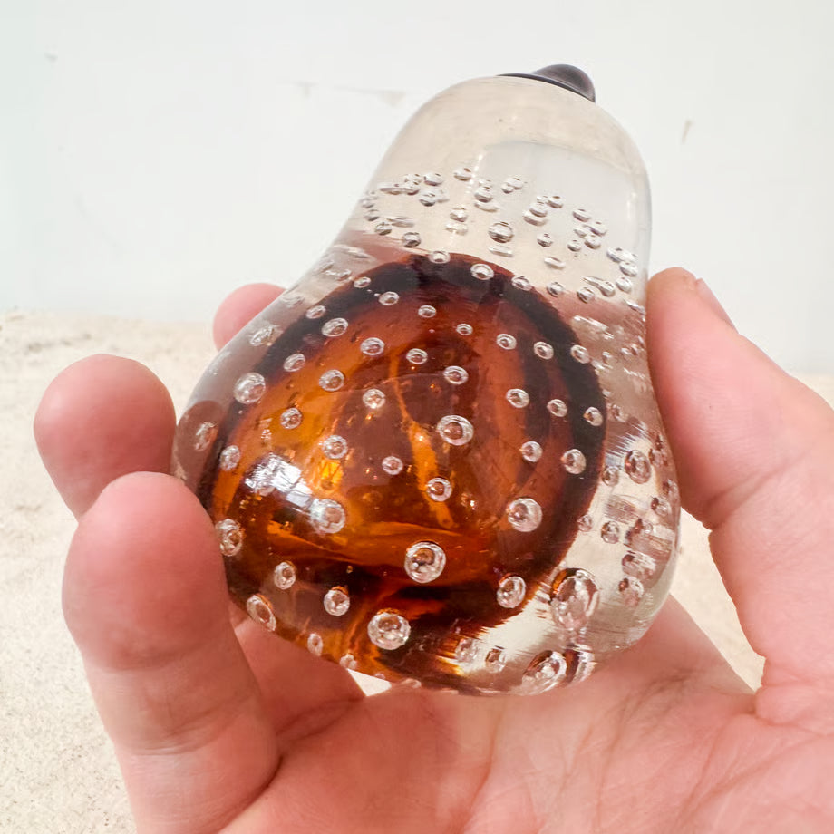 Glass Paperweight / ガラスのペーパーウエイト