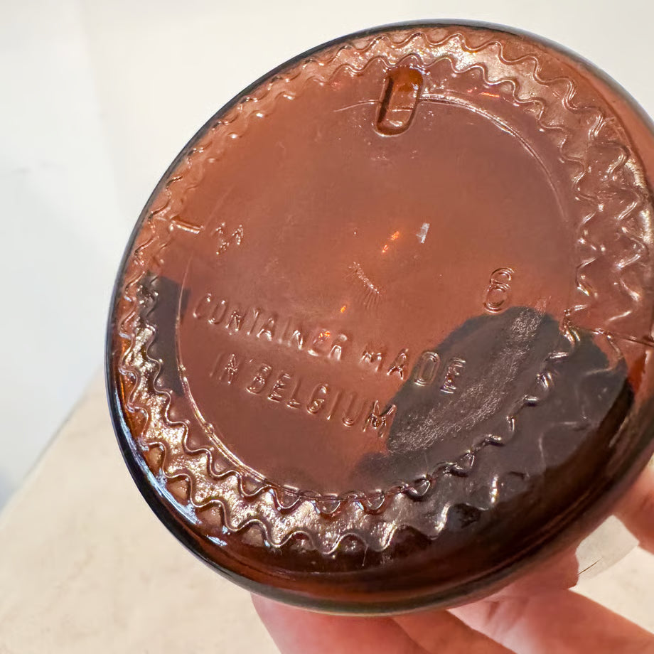 Glass Jar With Lid / ガラスの蓋付き瓶