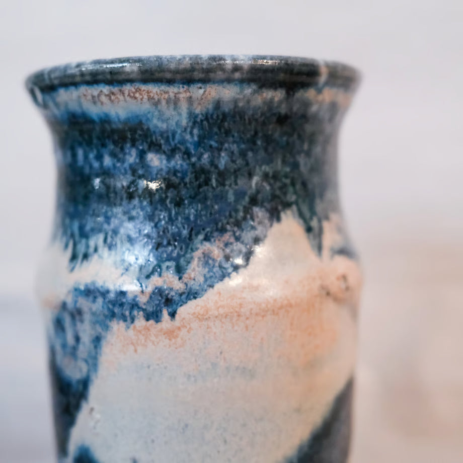 Ceramic Blue Vase / 陶器の青い花器