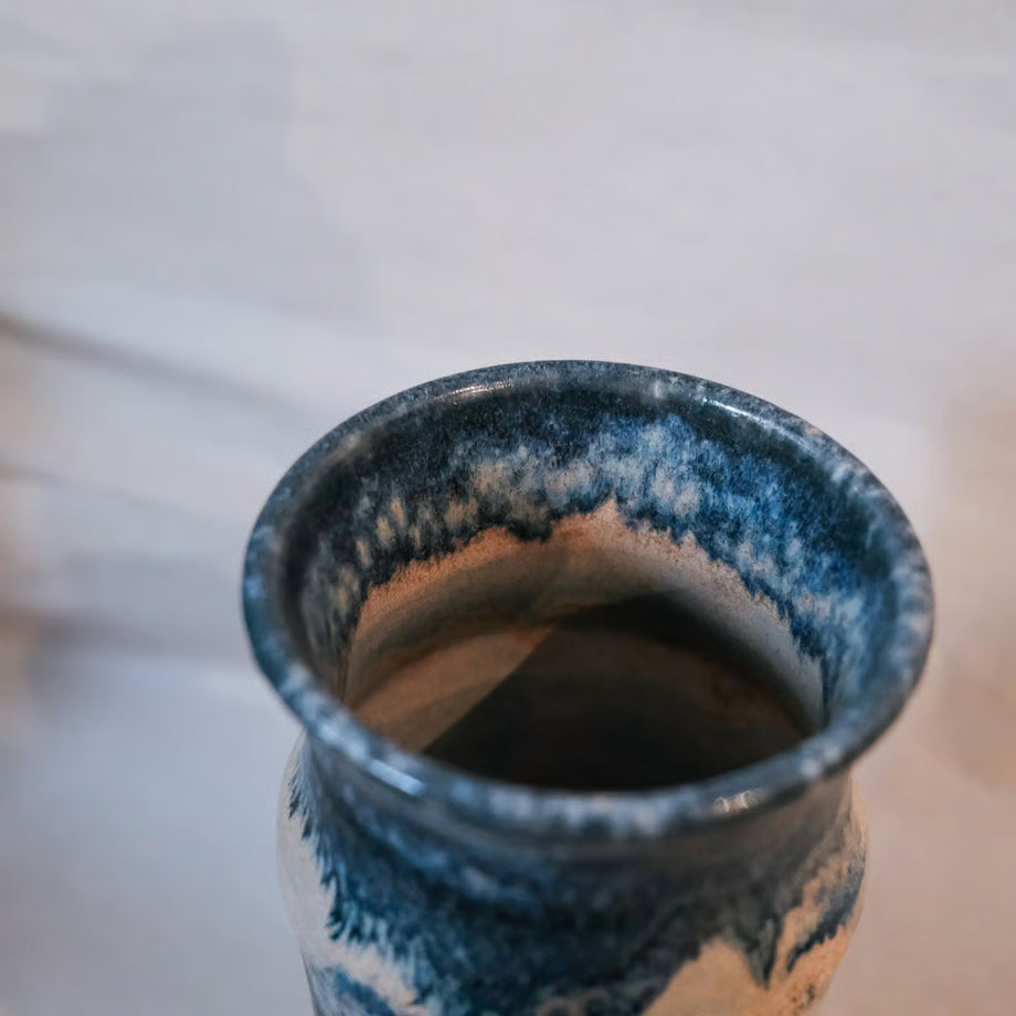 Ceramic Blue Vase / 陶器の青い花器