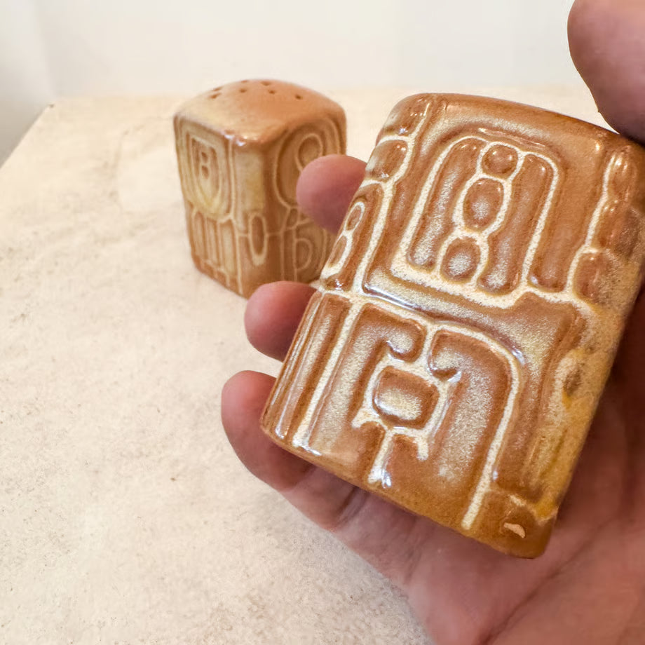 Frankoma Pottery S&P Set / Frankoma窯のS &P セット