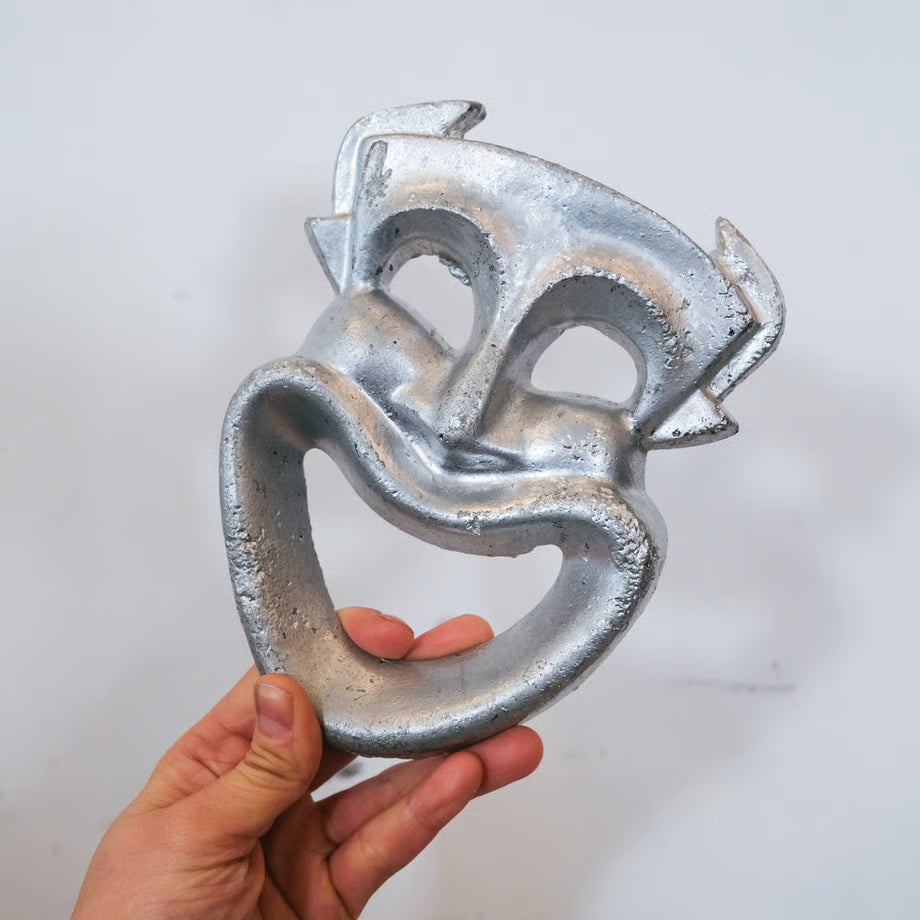 Two Face Wall Hanging / ツーフェイスモチーフの壁掛け