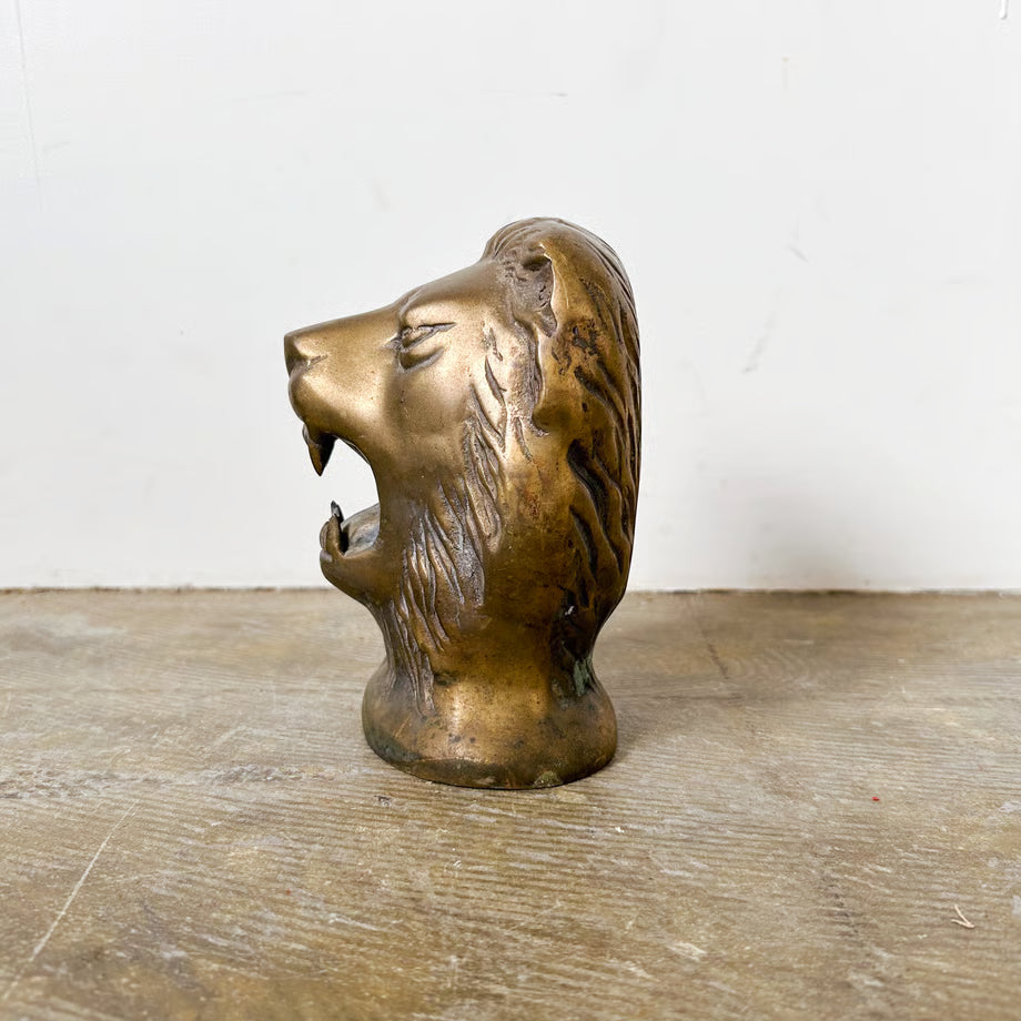 Brass Lion Bookend / 真鍮製ライオンオブジェ