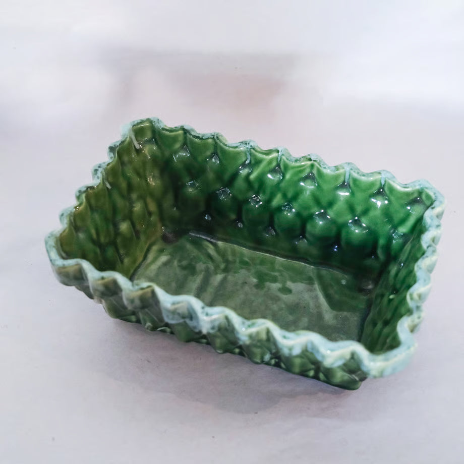 Gleen Pottery Pot / 緑の陶器の器