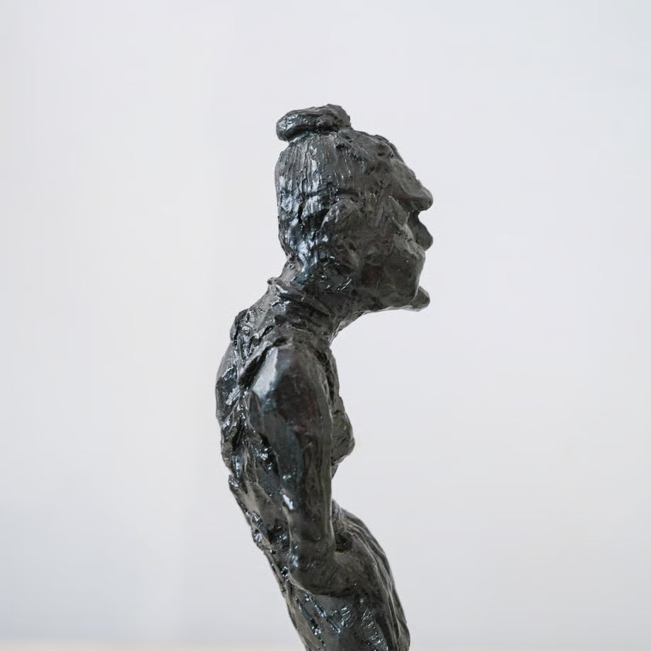 Old Woman figurine / おばあちゃんのフィギュア