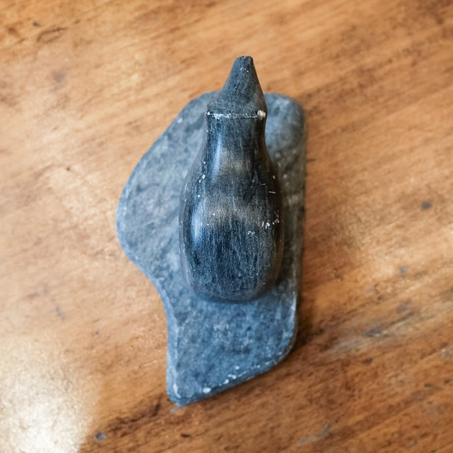 Inuit Soapstone Carving / イヌイットソープストーンアート