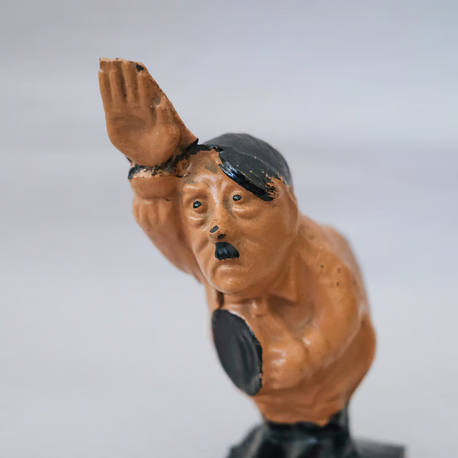 Era Hitler Satirical Figurine / ヒトラー風風刺フィギュア