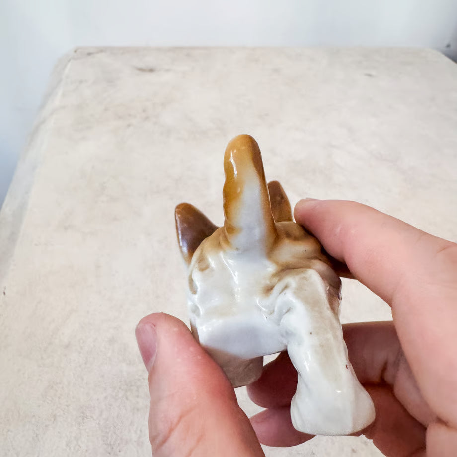 Pottery Cat / 陶器製猫の置物