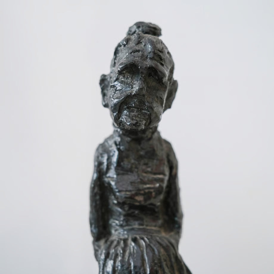 Old Woman figurine / おばあちゃんのフィギュア