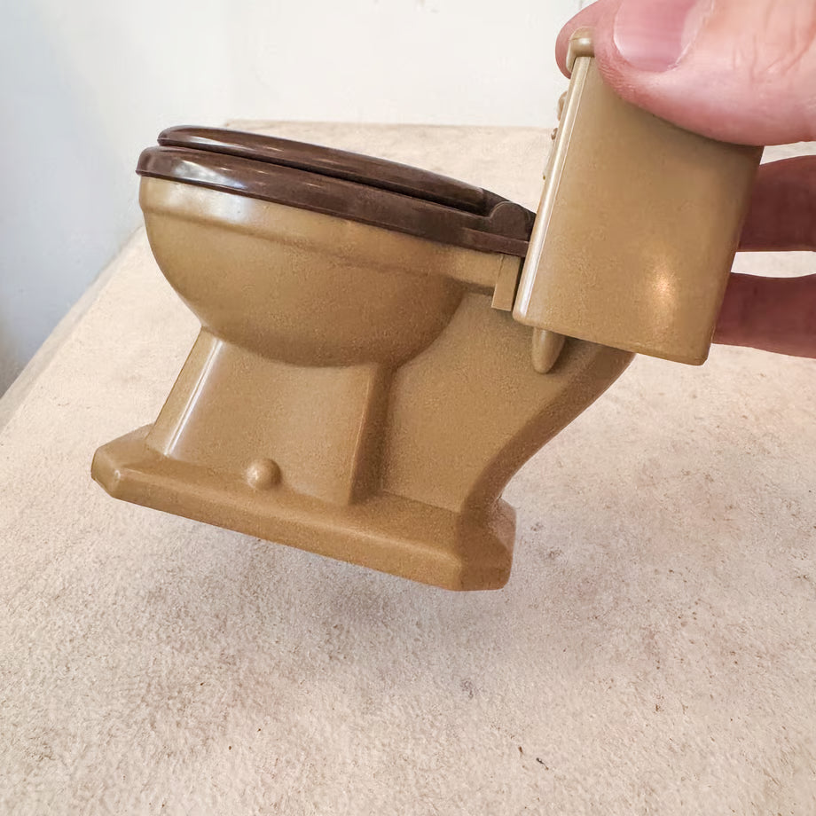 Toilet Toy / 便器型のおもちゃ(水鉄砲)