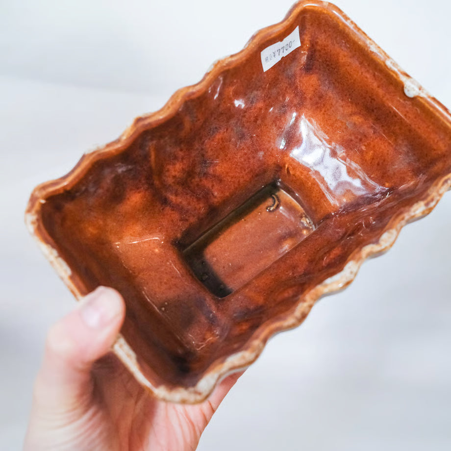 Pottery Pot / 陶器の器