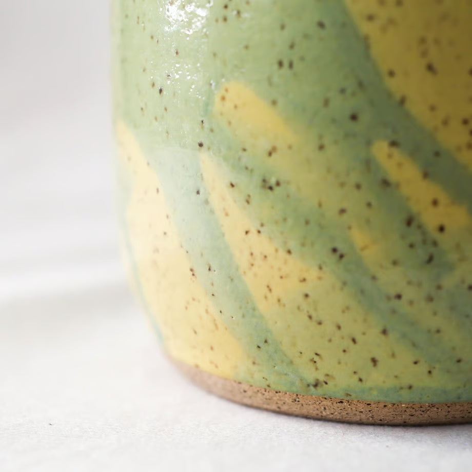 Ceramic Yellow Pot / セラミック製黄色のポット