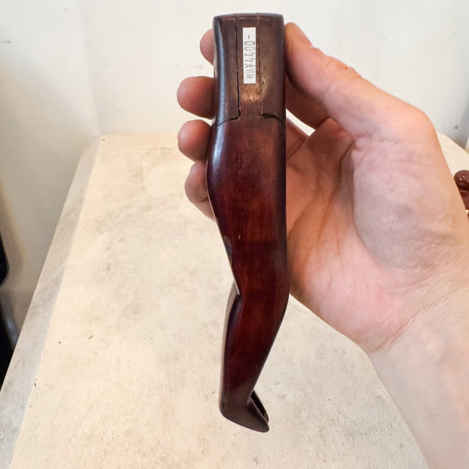 Wooden Leg Nutscracker / 木製脚のナッツクラッカー